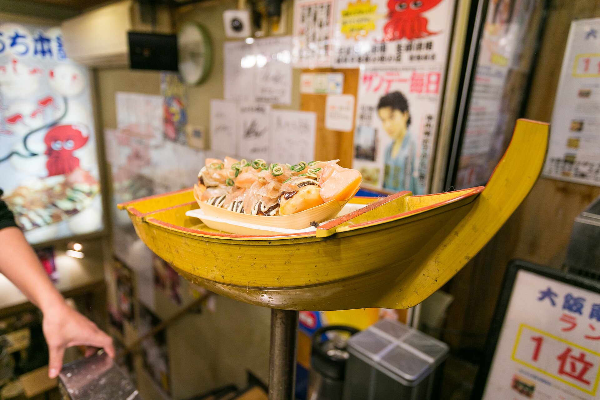 Honkeohtako's takoyaki, Osaka; December