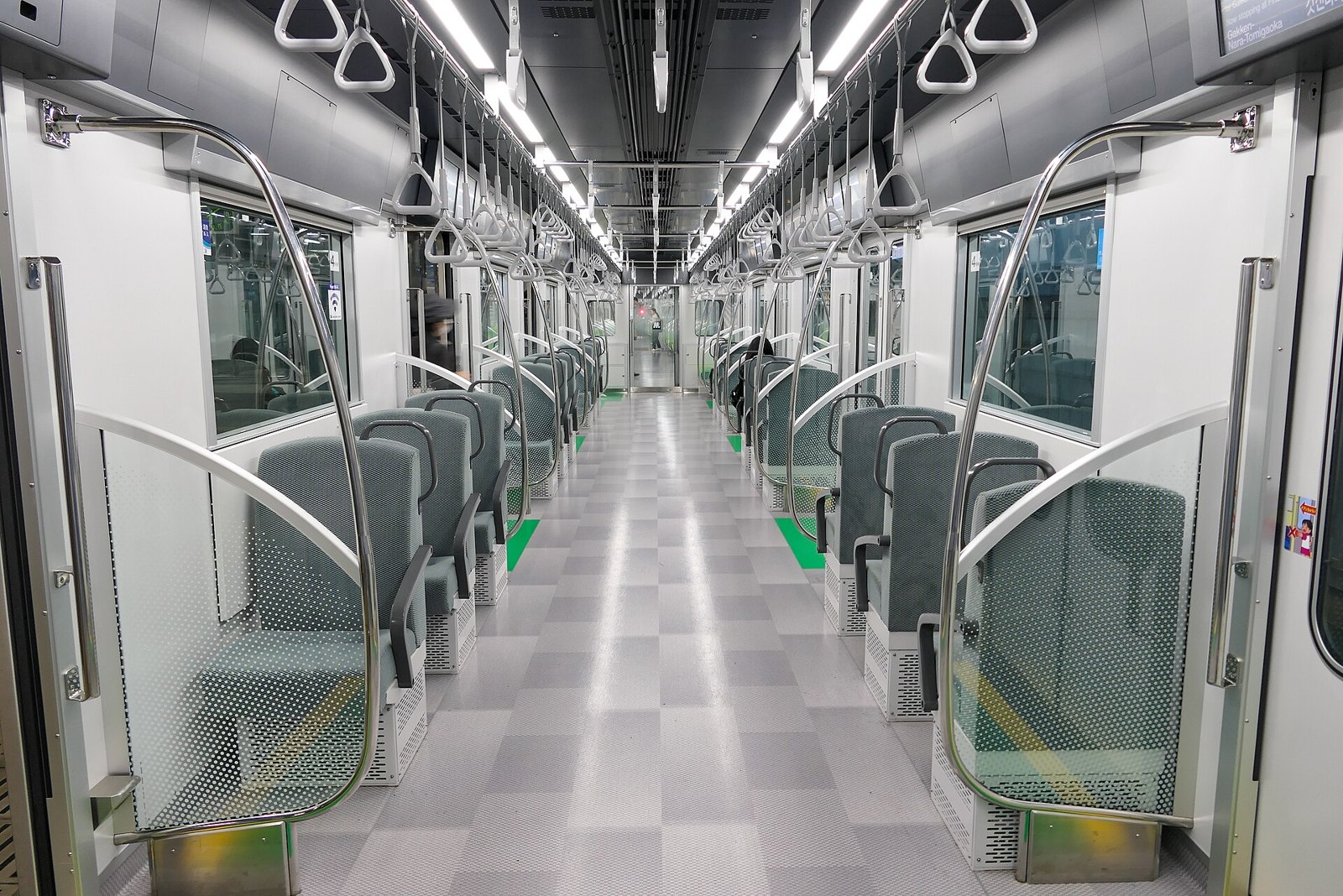 Osaka Metro Series400 Inside